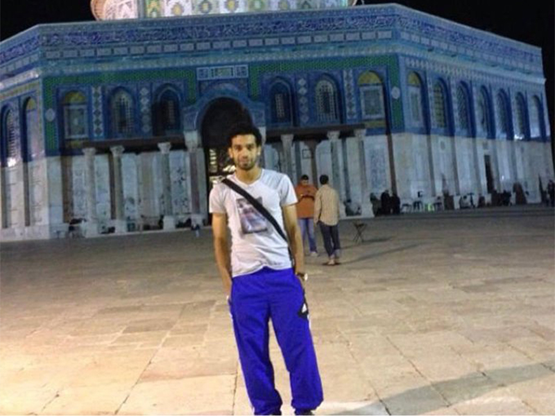 محمد صلاح يتضامن مع القدس ويدعو قادة العالم إلى بذل كل ما بوسعهم لوقف قتل الابرياء